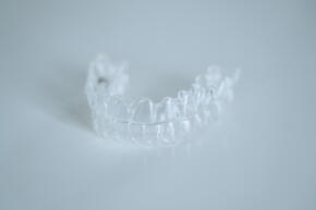 durchsichtige Zahnspange